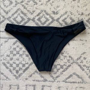 NWOT Blackbough Swim Cleo Knotted Bottoms - Size L